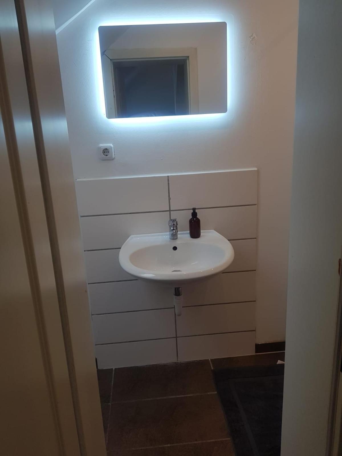 Apartments Fuer Monteure - Χαϊλμπρόν Εξωτερικό φωτογραφία
